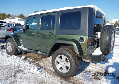 2009 Jeep Wrangler Unlimited Sahara z USA, uszkodzony, nr VIN 1J4GA59189L710032